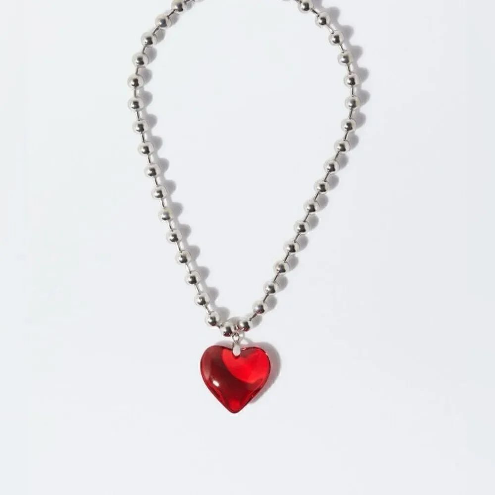 Red heart necklace M488